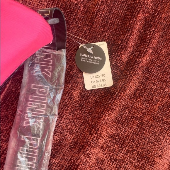 VICTORIA’S SECRET 6 CAN DRINK HOLDER/ COOLER NWT - Picture 3 of 5